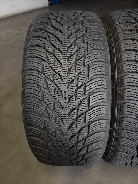 Зимові шини R17 225/45 Nokian Hakkapeliitta R3 преміум клас