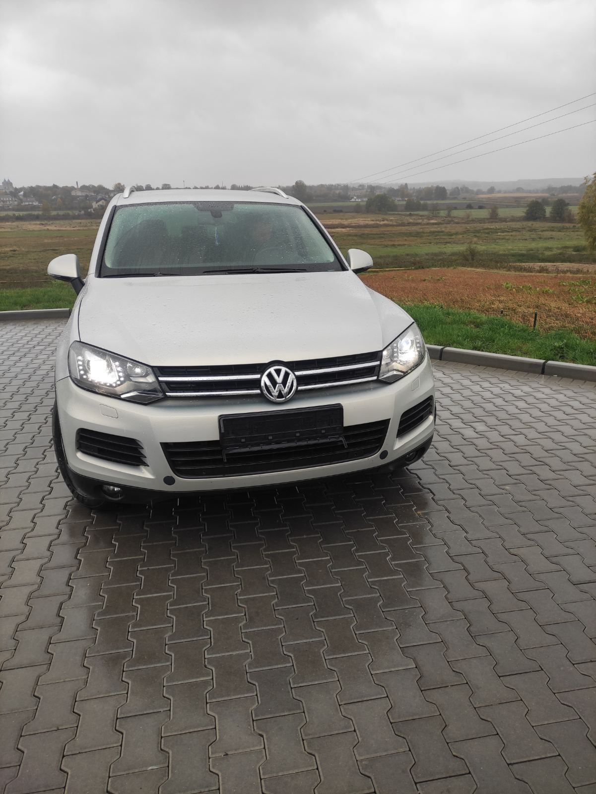Touareg NF капот туарек нф  та інші частини таурег нф