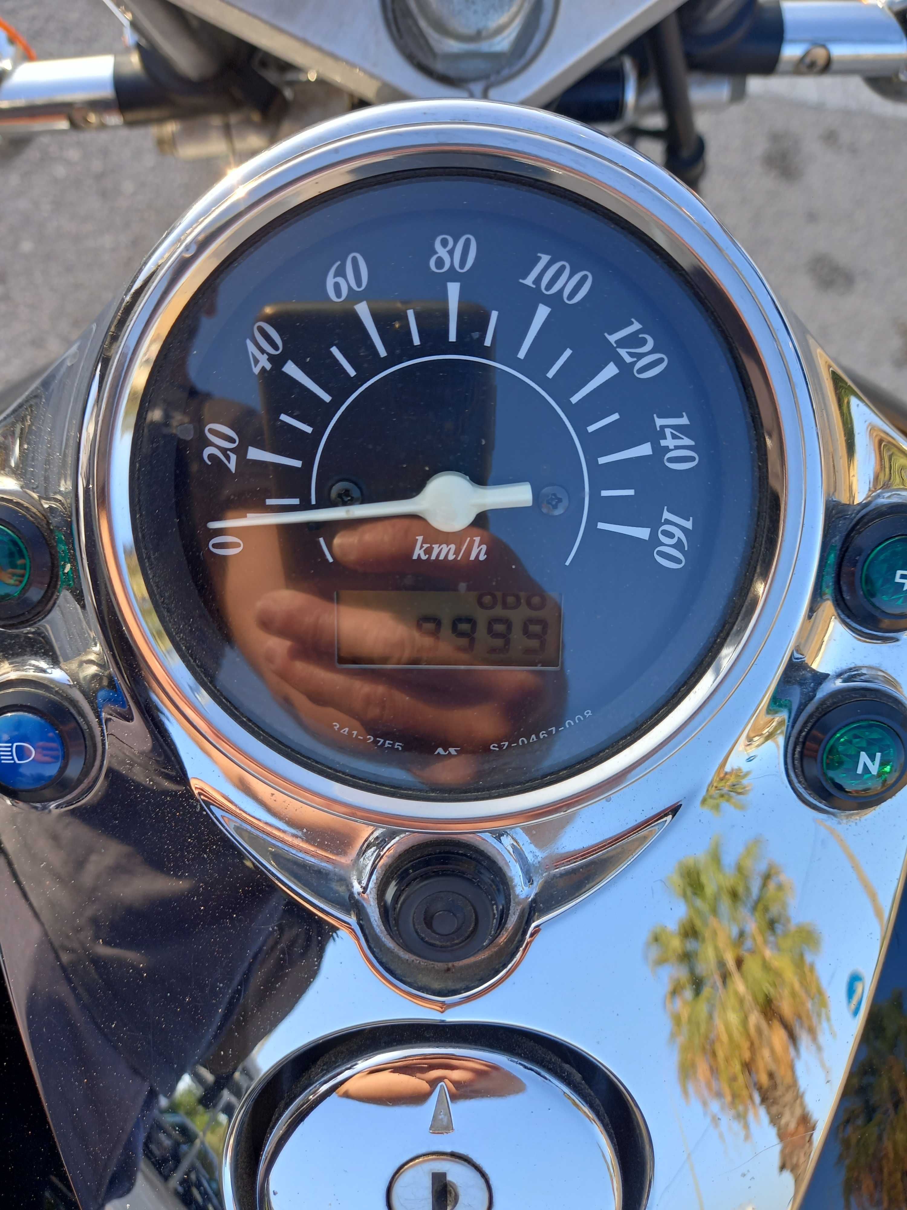 Suzuki Intruder LC 250cc