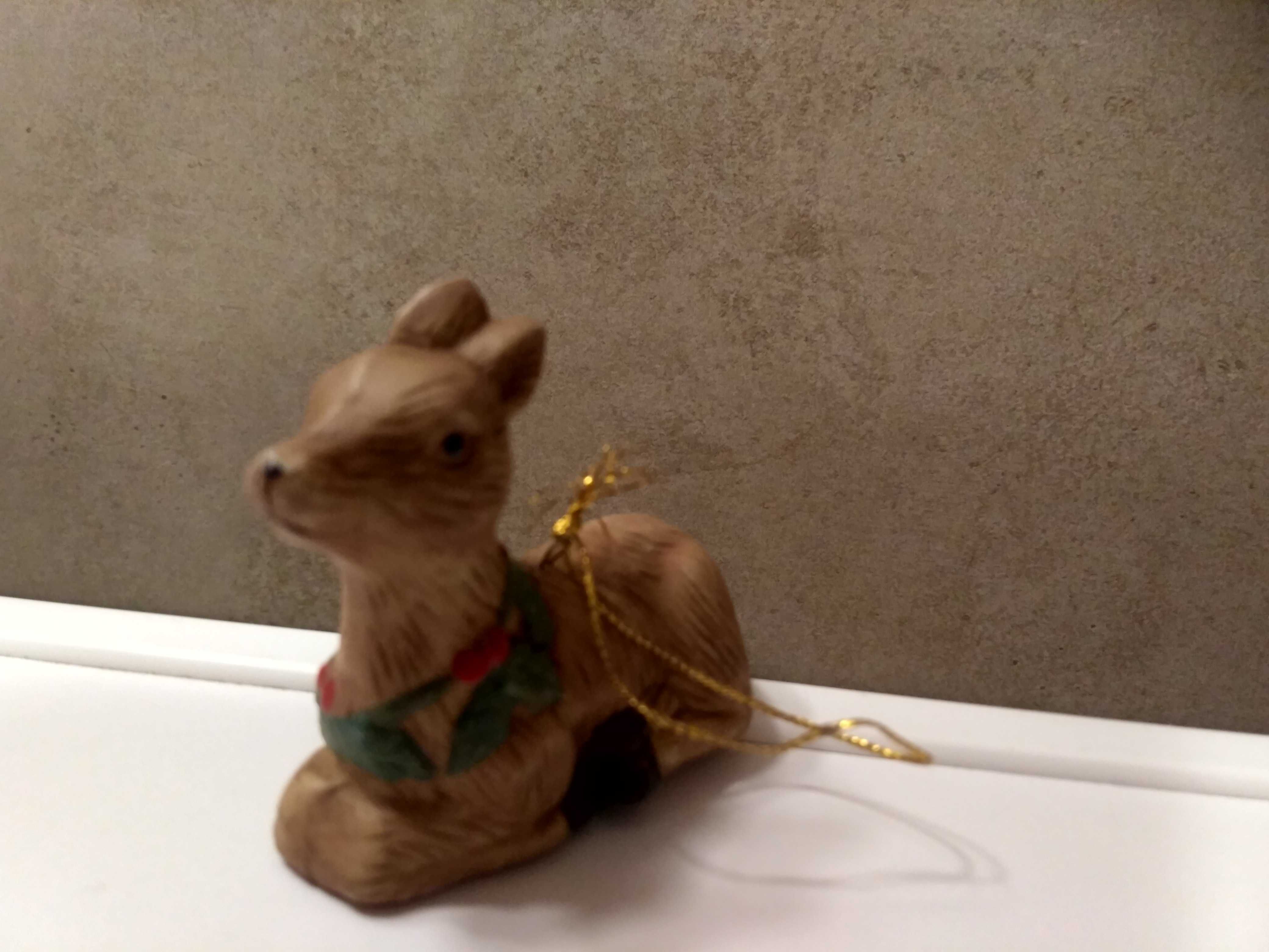 Ceramiczne ręcznie malowane figurki jeleni-ozdoby świąteczne