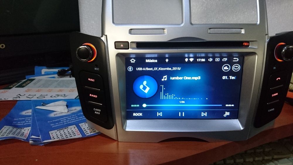 Auto-rádio 2 din android 12 p/ Toyota Yaris 2005 a 2011