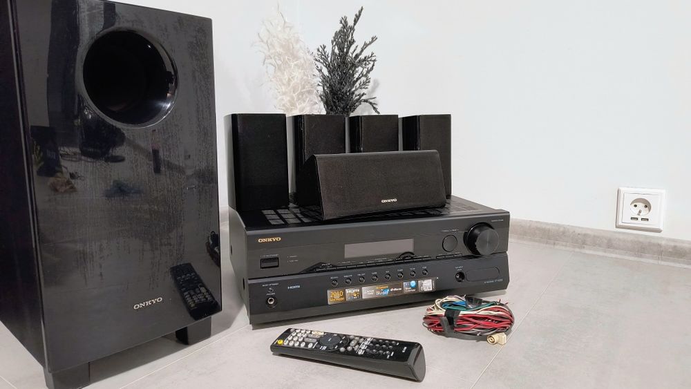 Kino domowe 5.1 Onkyo HT-R380