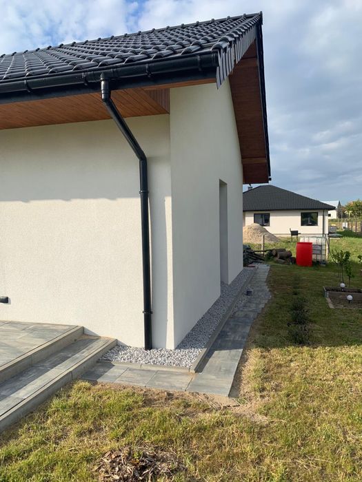 Dom na dzialce 10 arowej