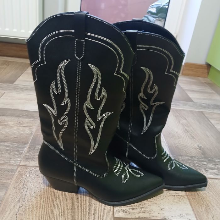 Сапоги козаки чорні