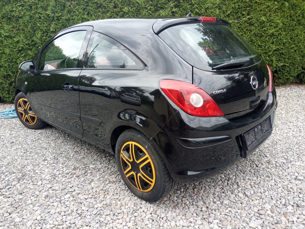 Opel Corsa 1,4 z Niemiec