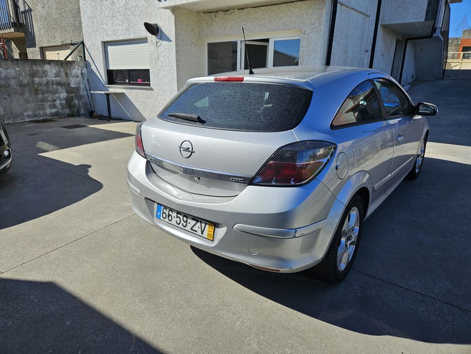 Opel astra h 1.4 16v GTC