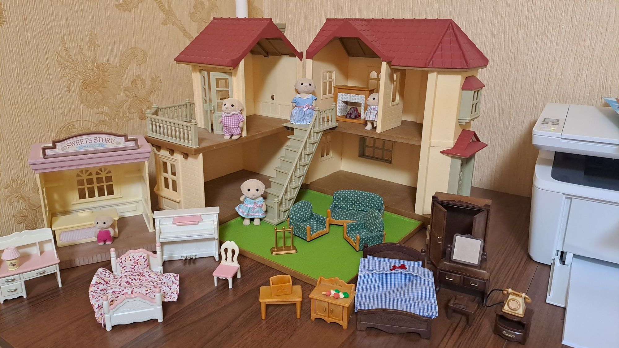 Будинок для ляльок з меблями та ляльками  Anbeiya Famili
