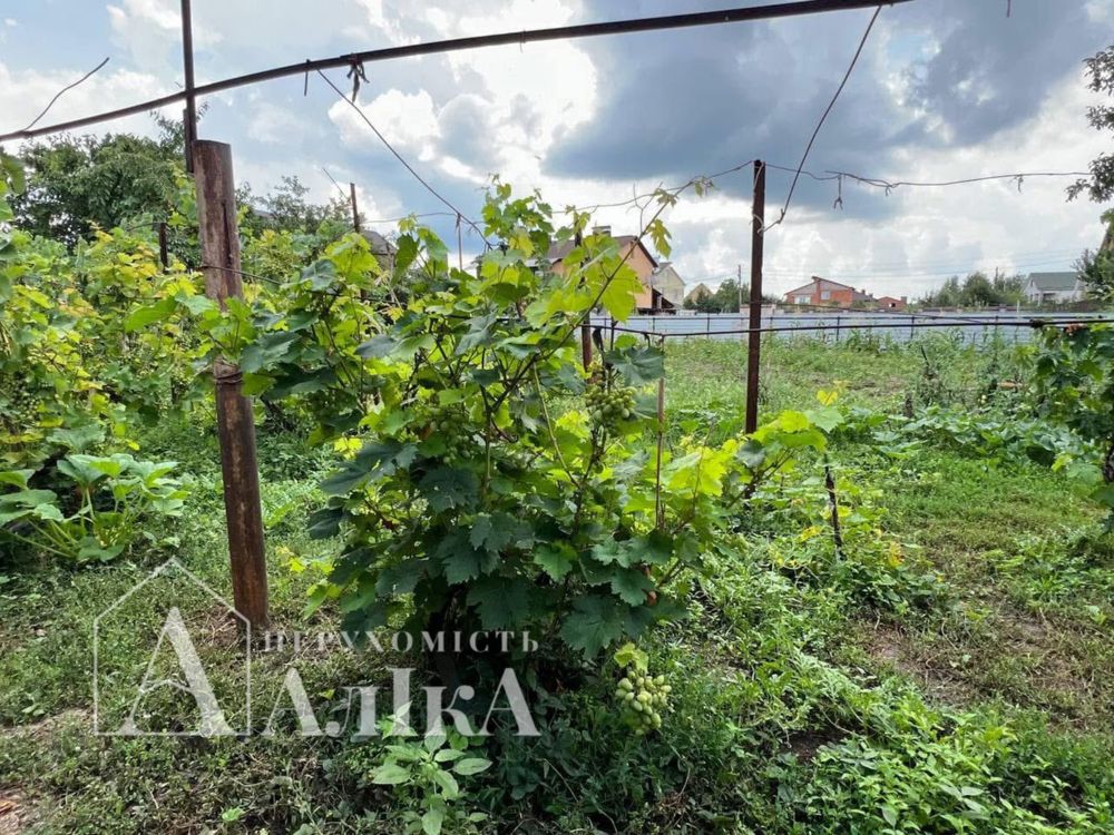 Продам добротний будинок