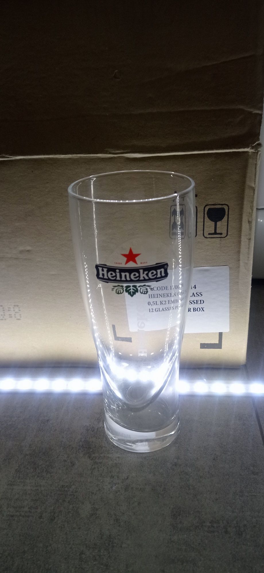 Sprzedam OKAZJA nowe kufle Heineken 0.5