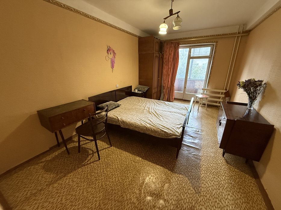 Продаж квартири вул.Березняківська 10