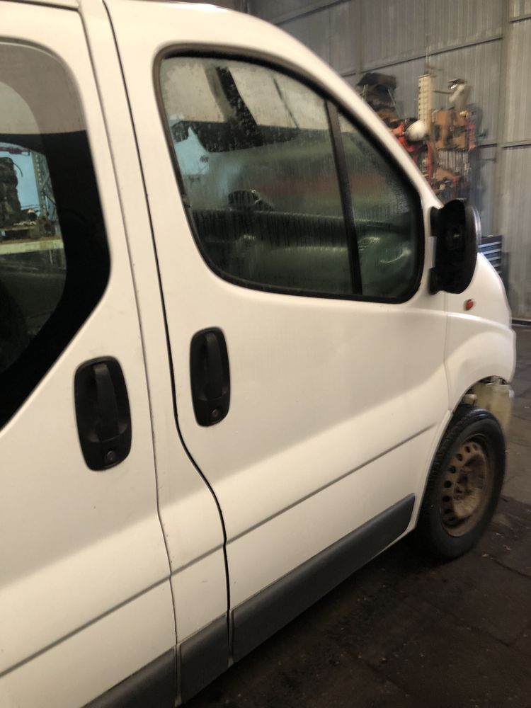 Drzwi przednie boczne tylne Renault Trafic,Opel Vivaro 01-14