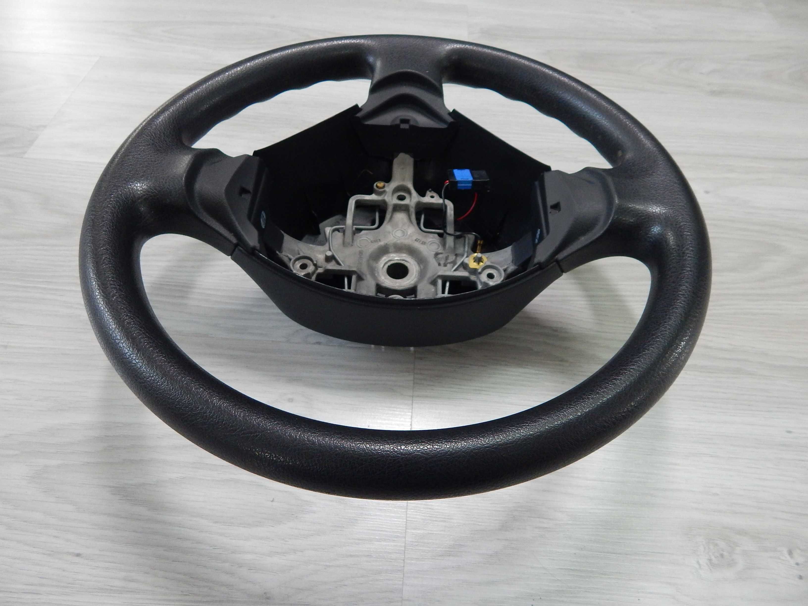 Kierownica Peugeot Partner II Citroen Berlingo II