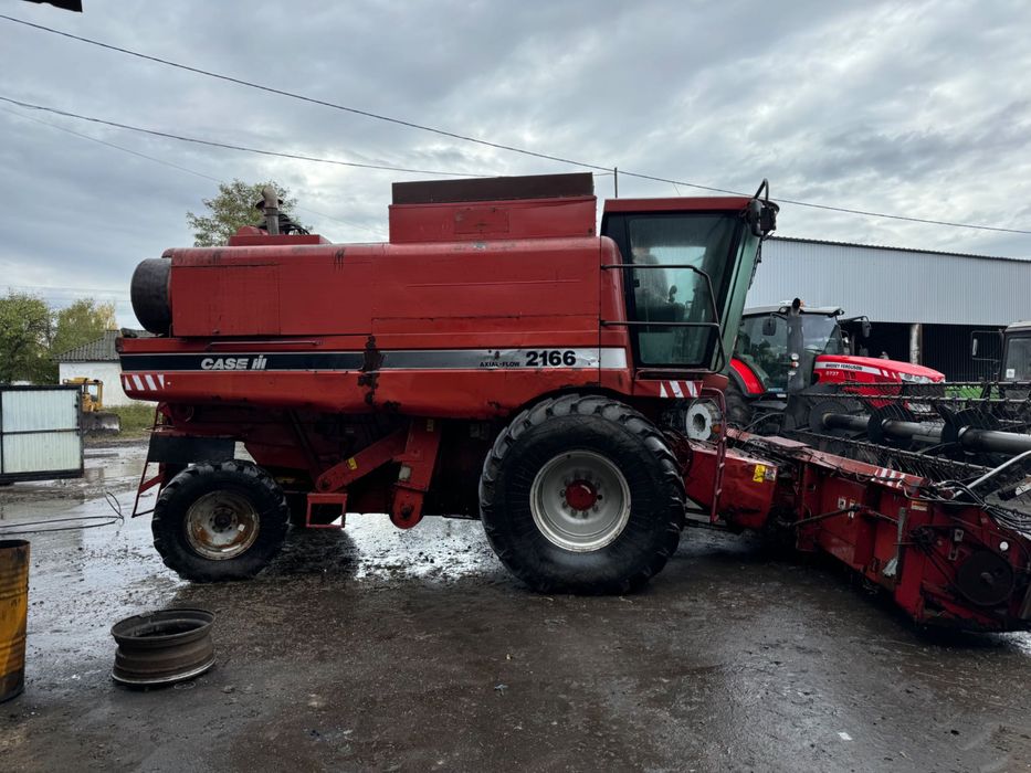 Комбайн Case 2166