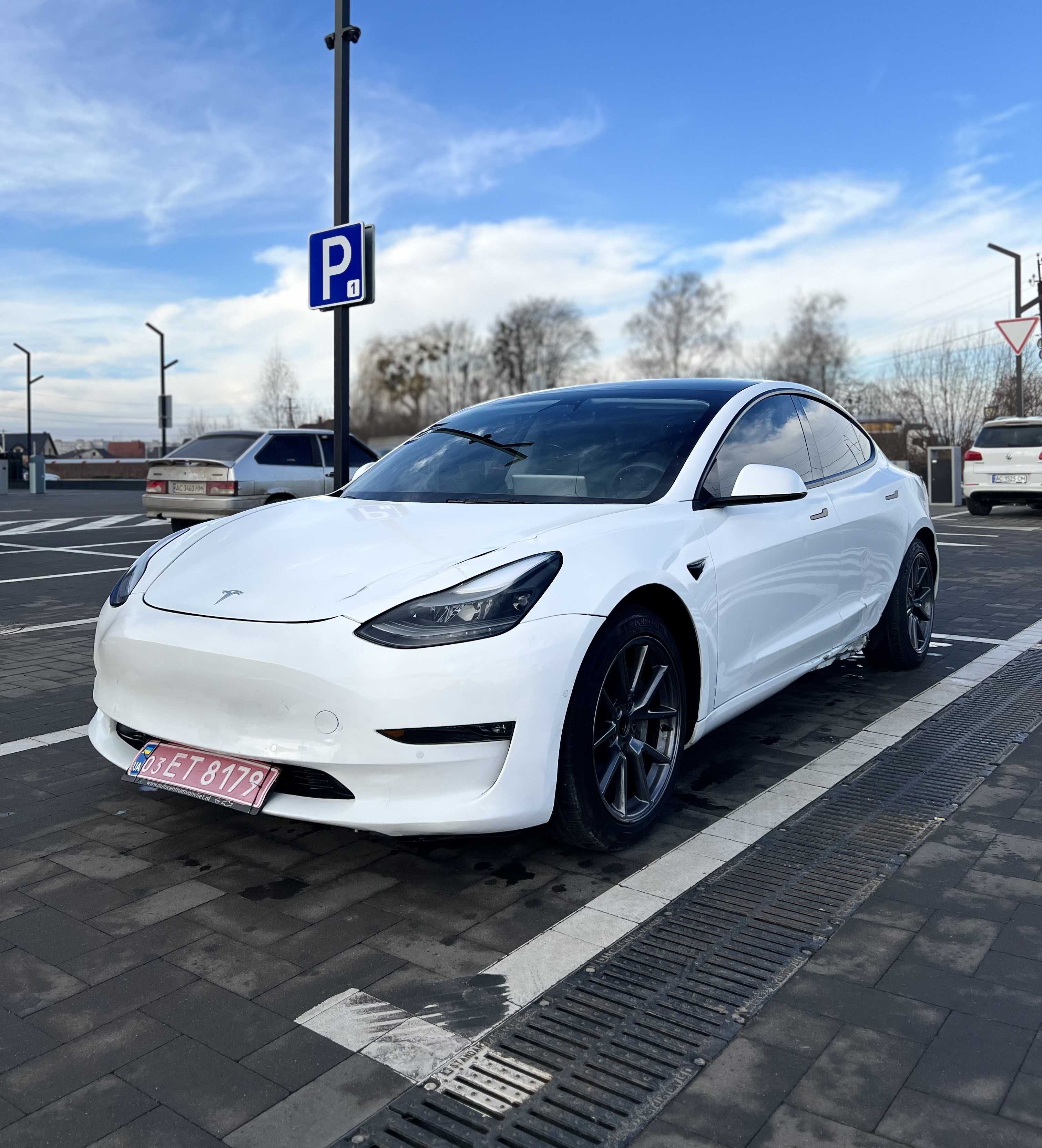 Tesla Model 3 Long Range Dual Motor AWD 2021 рік