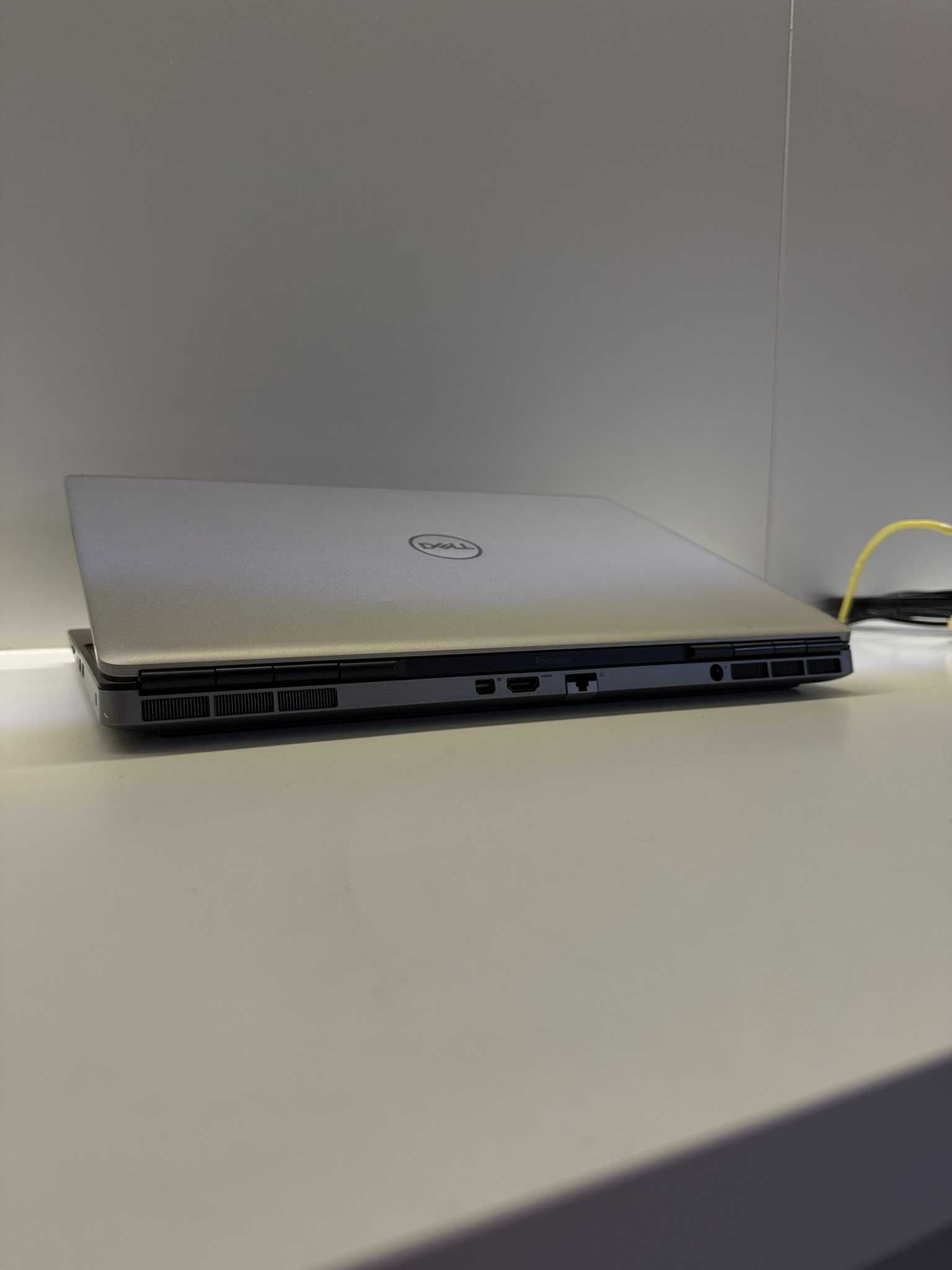 Dell Precision 7560