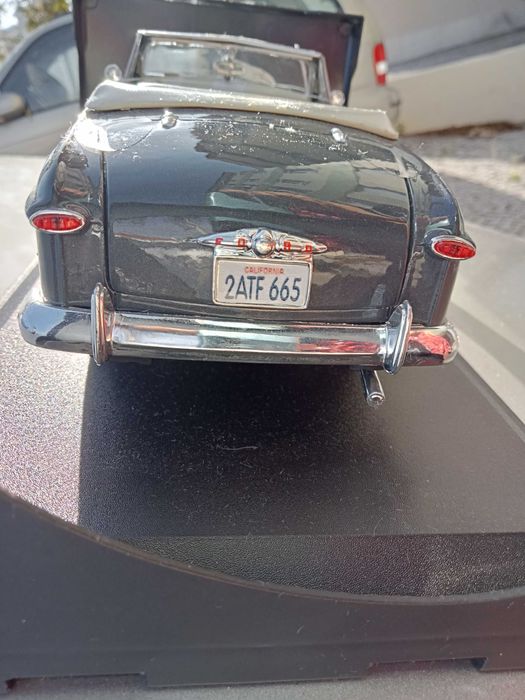 Carro de coleção Ford