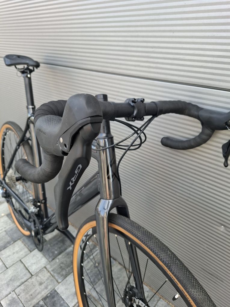 Rower gravel APEX Terrae pełny GRX tarcze karbon r. 58 L / XL