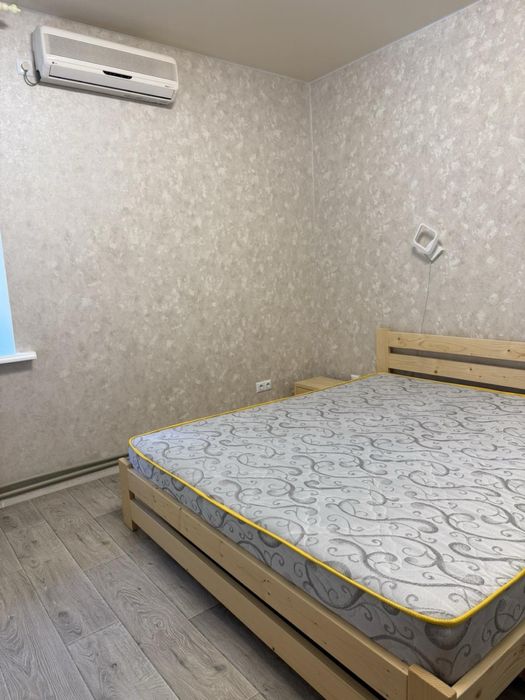 Центр. 2 кімнатна квартира з новим ремонтом меблями та технікою