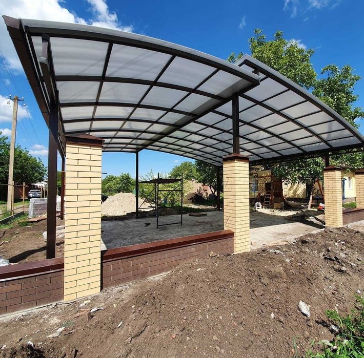 Навес из профнастила, поликарбоната и др.