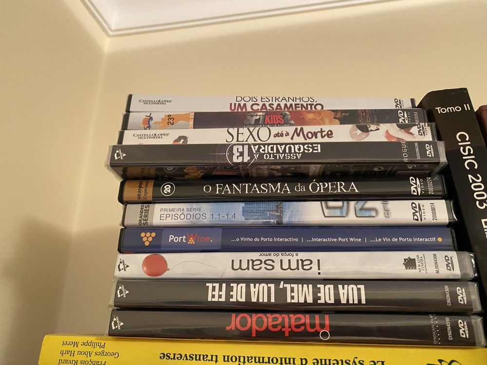 Lote de dvds de filmes e series