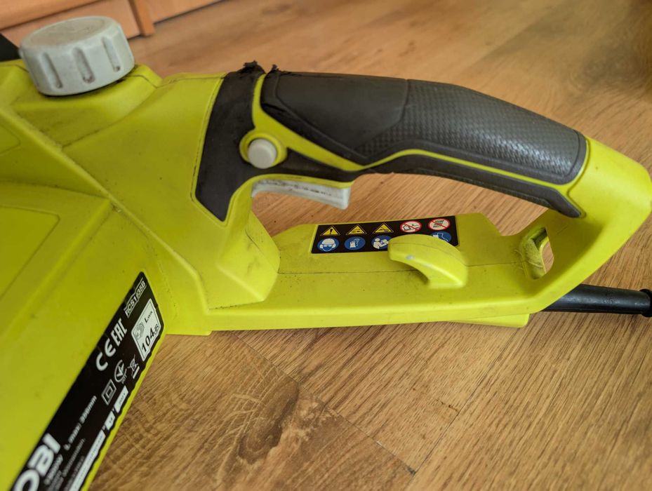 Piła elektryczna RYOBI RCS1935B 350mm 1900W