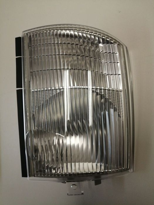 Pisca lateral Mitsubishi canter fuso FE534 FE73 FB634