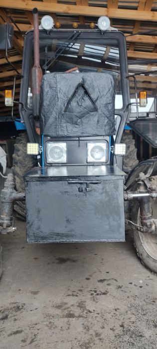 Грузи МТЗ , трактор груз передній !