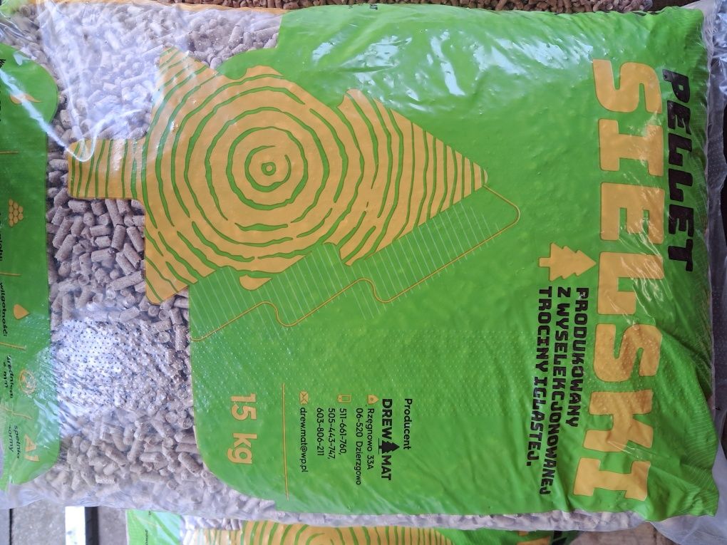 Pellet z trocin.