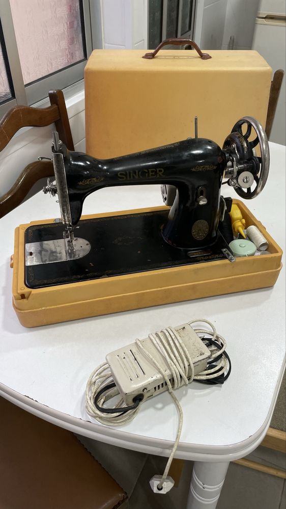 Máquina de Costura Eletrica
