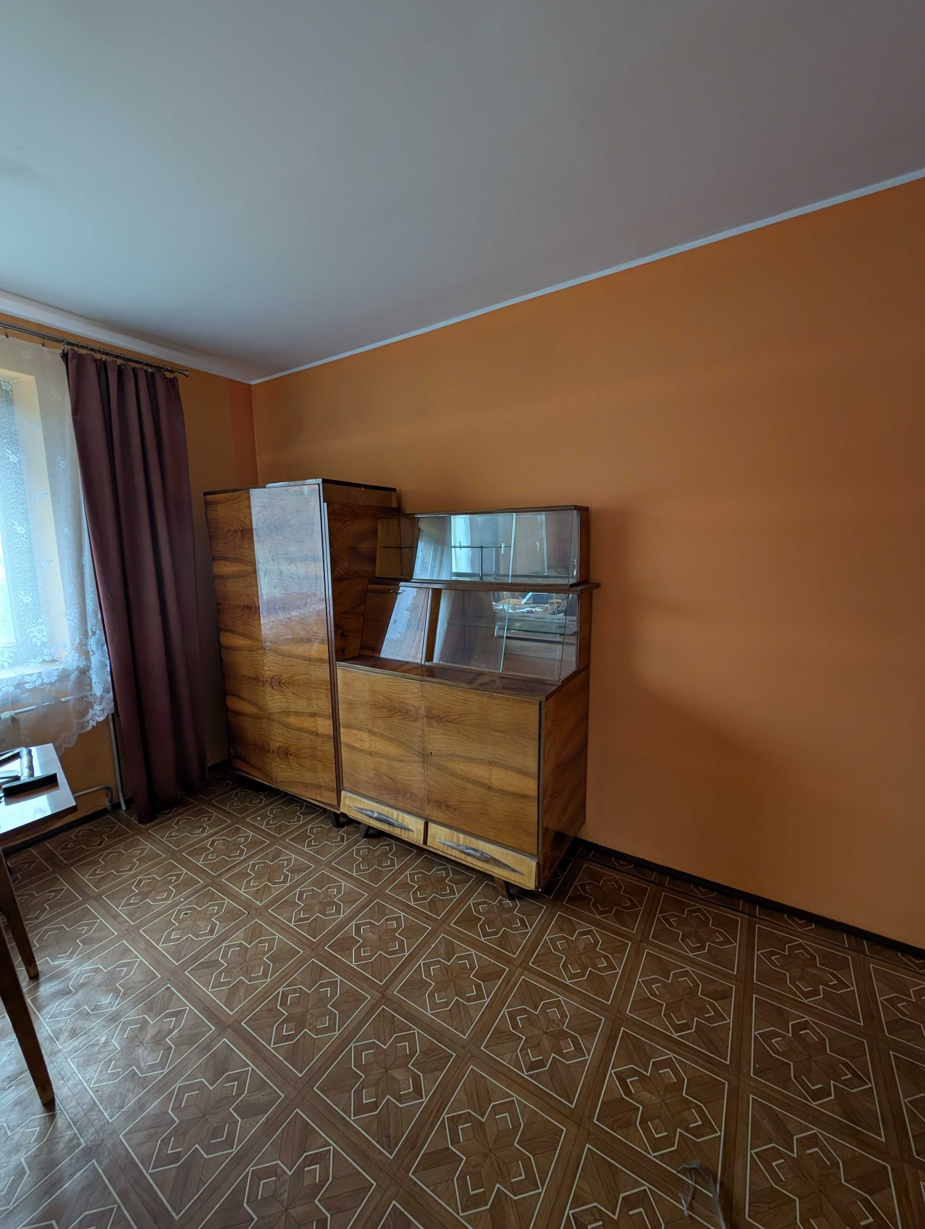 Witryna z lat 60/70 + szafa – retro styl vintage