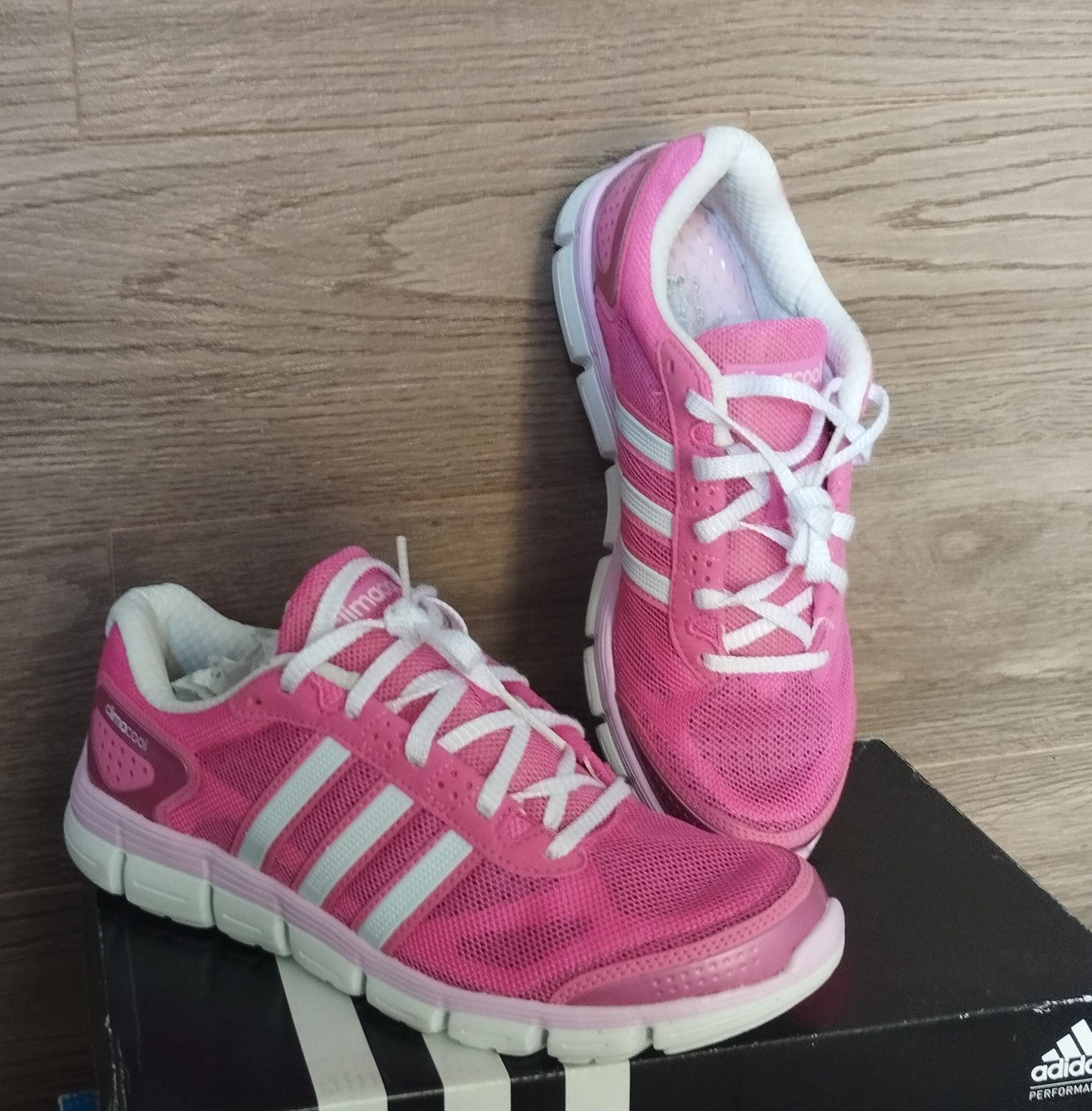 Кросівки fresh elite w B33798 Adidas оригінальні 
Кроссовки fresh elit