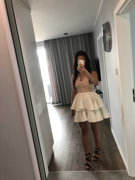 Sukienka rozkloszowana