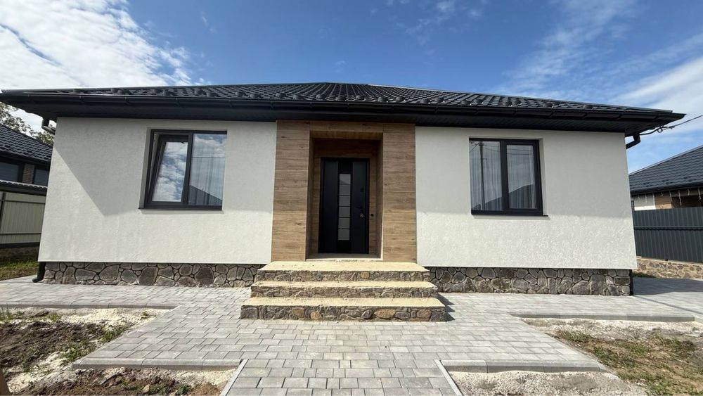 Продам будинок з ремонтом  супер локація