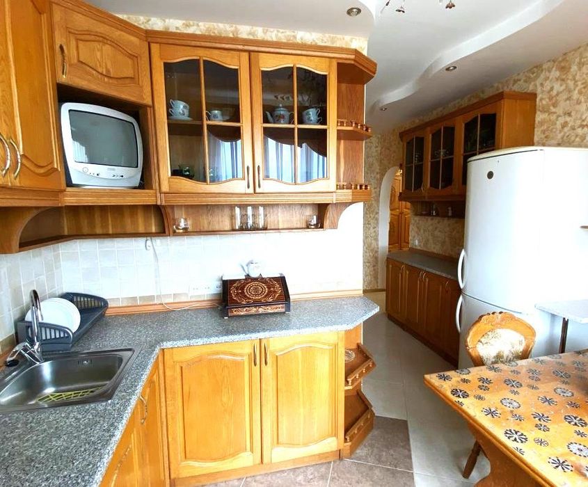 Продам 3-кім. квартиру, Північна Салтівка-4, вул. Наталії Ужвій, 112