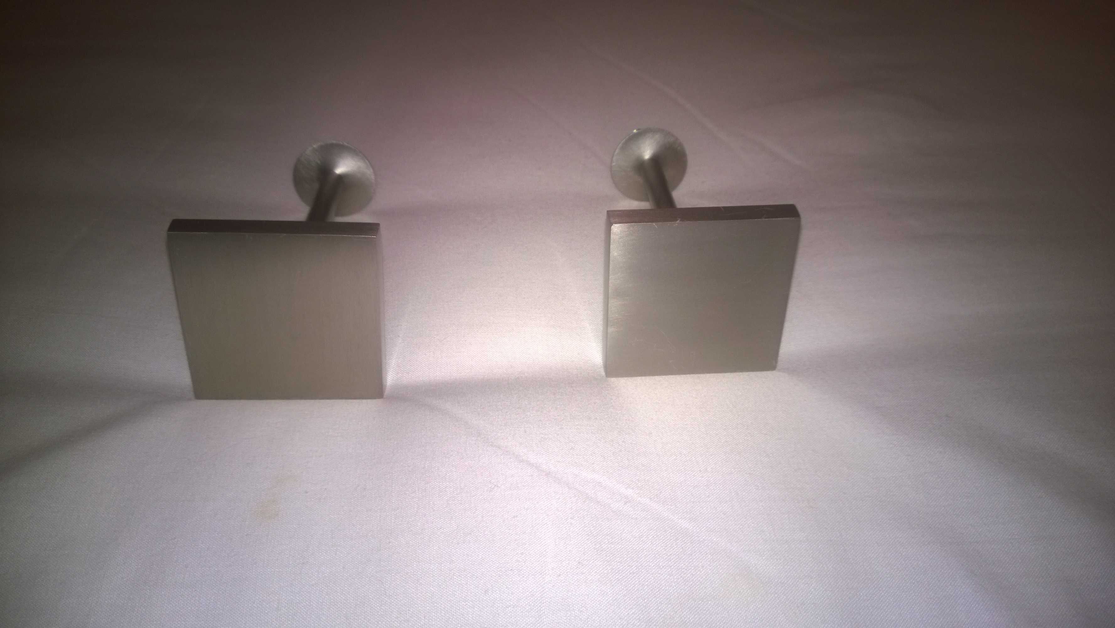 Conjunto 2 suportes para prender cortinados em inox, novos