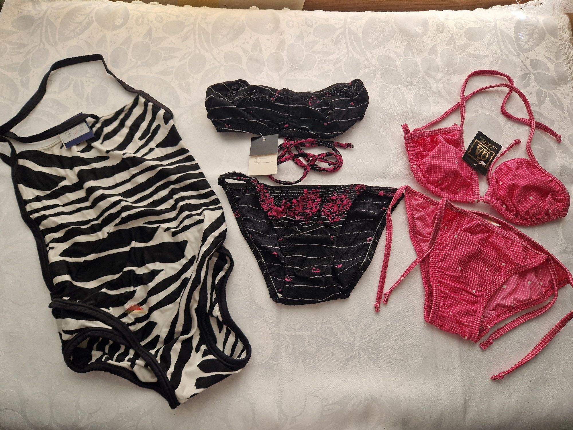 Calções e Bikinis