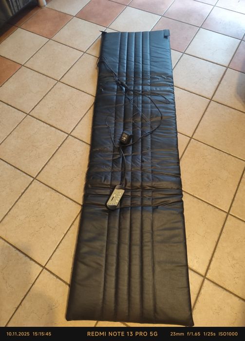 Mata masujaca na fotel , krzesło, albo łuzko