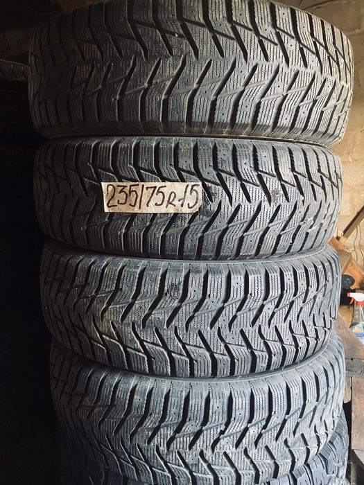 шини р15 235/75  ,парами,комплекти.