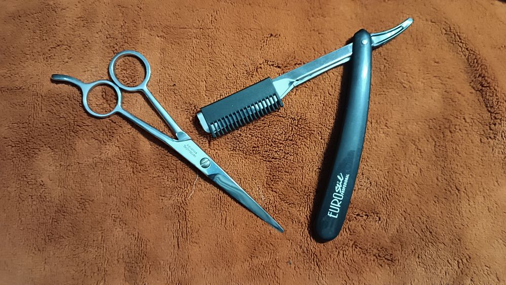 Набір перукарського інструменту