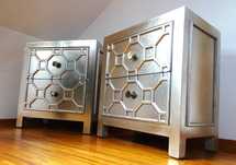 Drewniane szafki nocne w stylu loft / modern z salonu KARE DESIGN