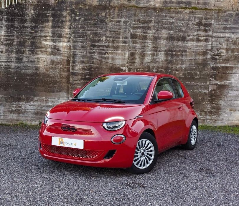 Fiat 500e 42kWh Red