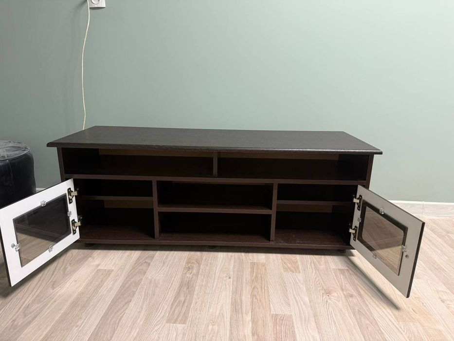 Тумба під телевізор