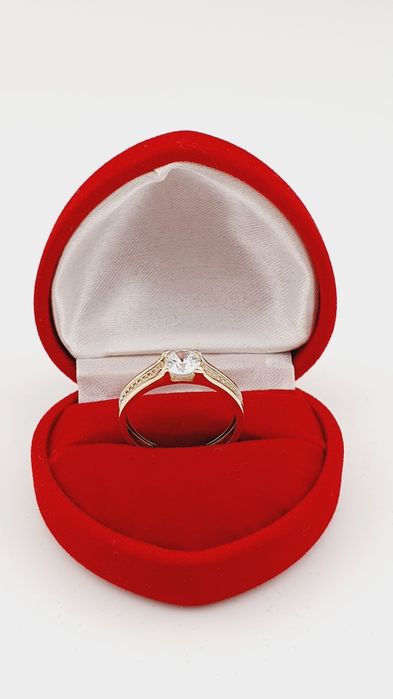 Pierścionek złoty pr.585 z cyrkoniami