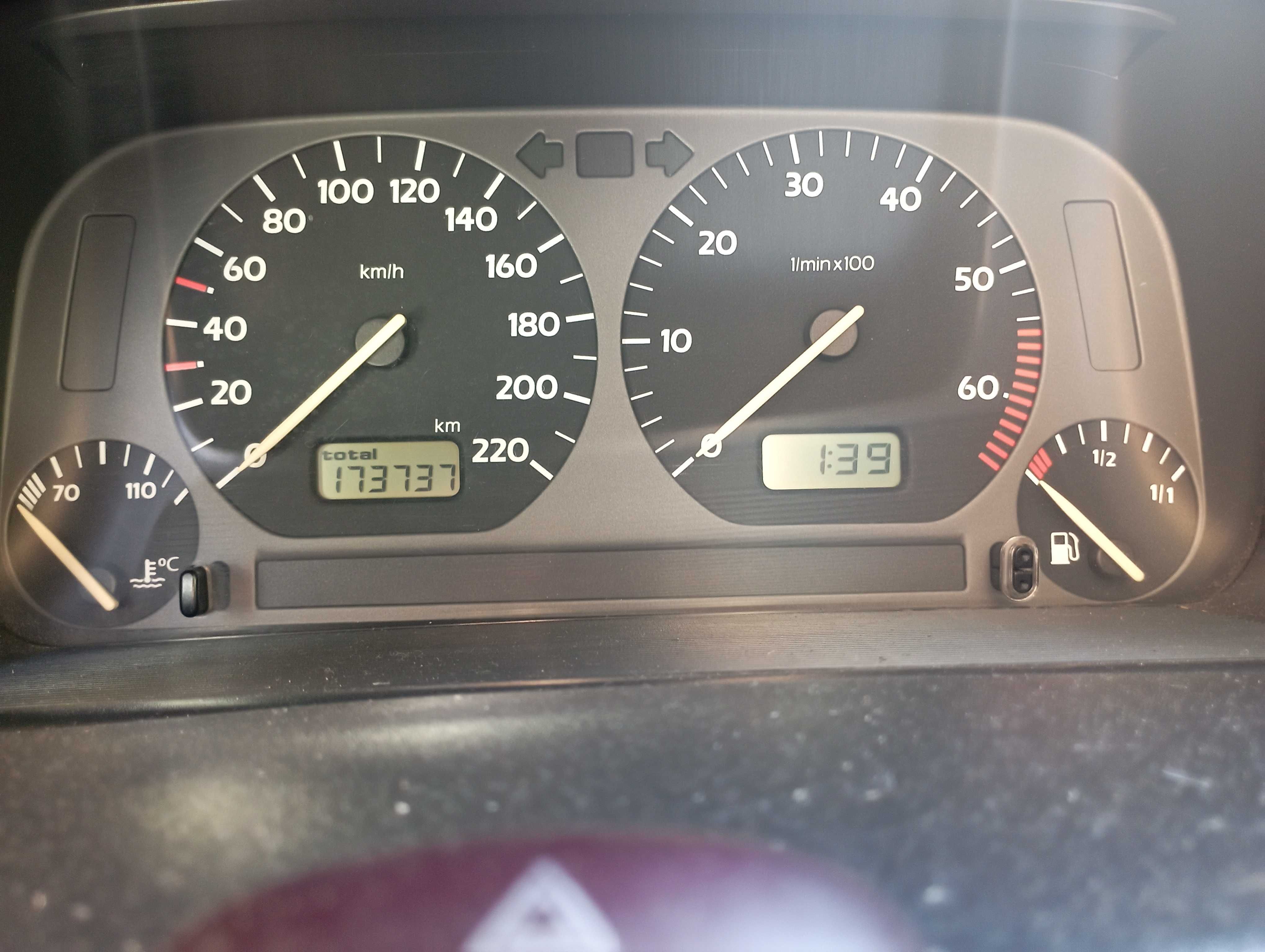 Volkswagen A 3 GOLF (1HX0-A)