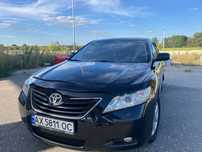Продам Toyota Camry GLX