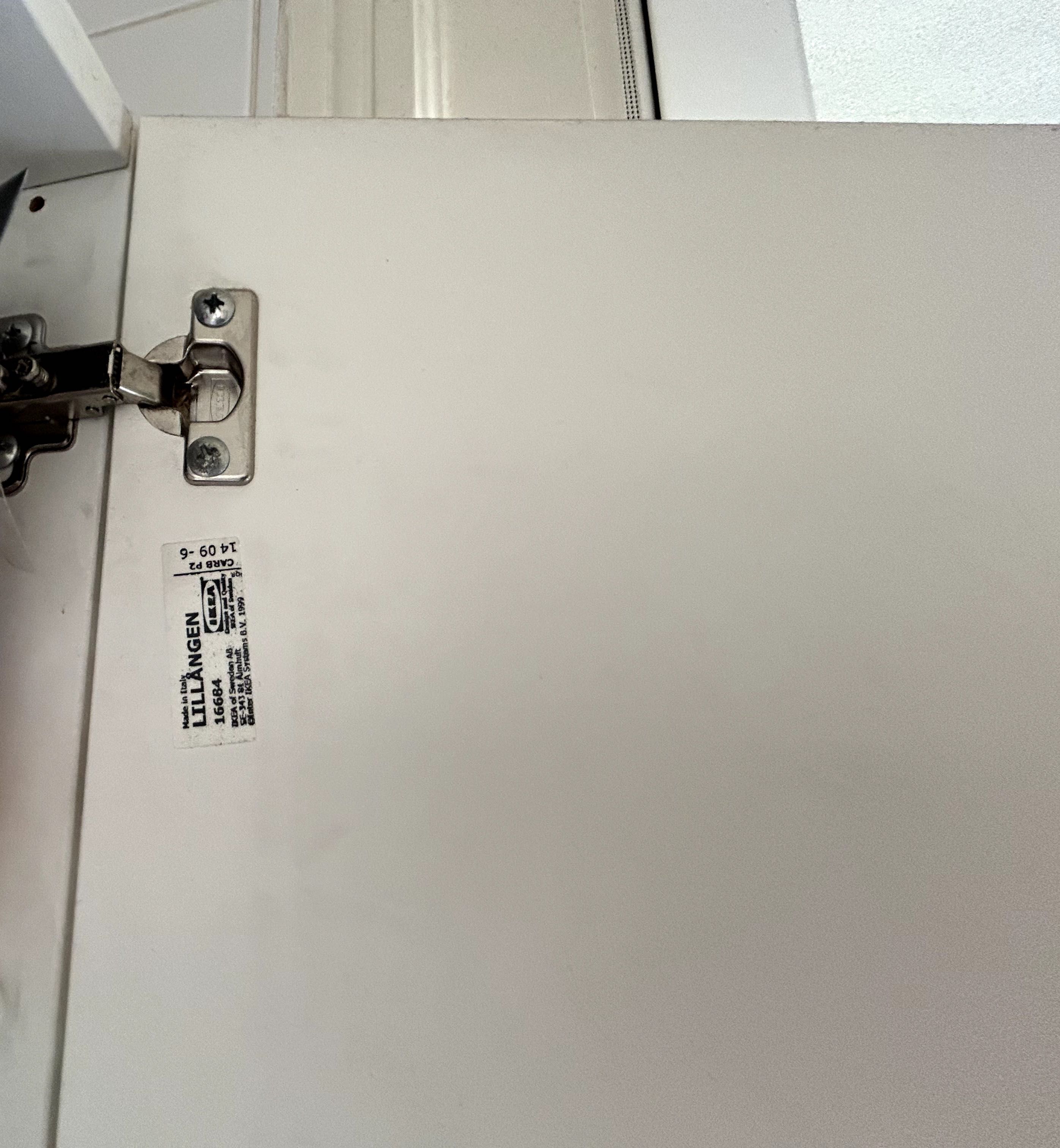 2 Móveis de parede IKEA ( LILLANGEN )