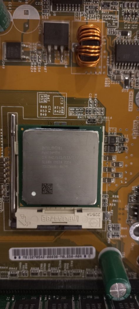 Motherboard Asus P4S533 PA + CPU