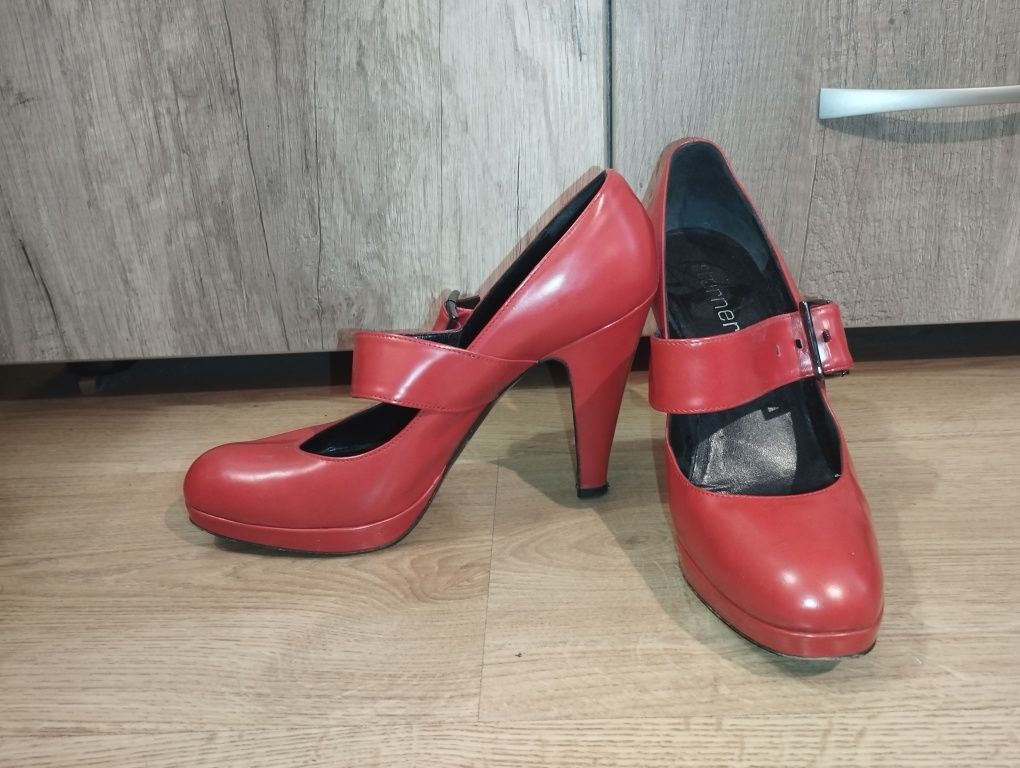 Червоні жіночі черевики Eva Turner 37.5p