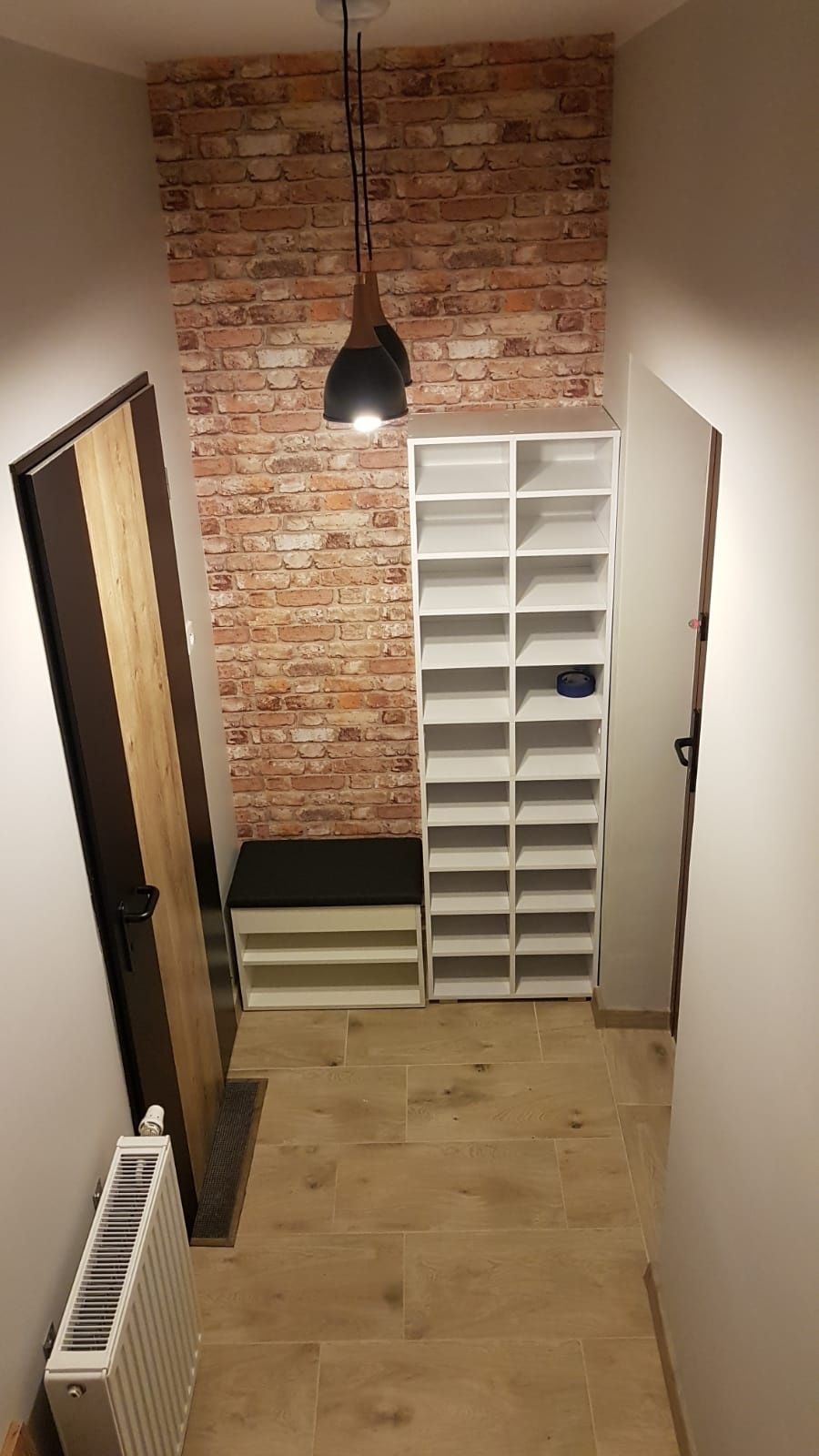 Pracownicze pokoje z łazienkami dla firm.