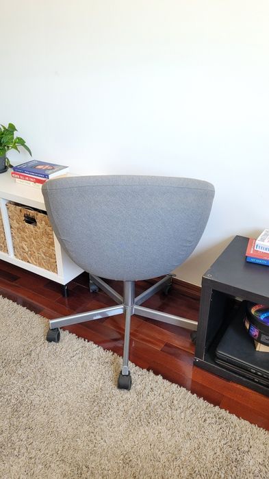 Cadeira ikea SKRUVSTA giratória se escritório